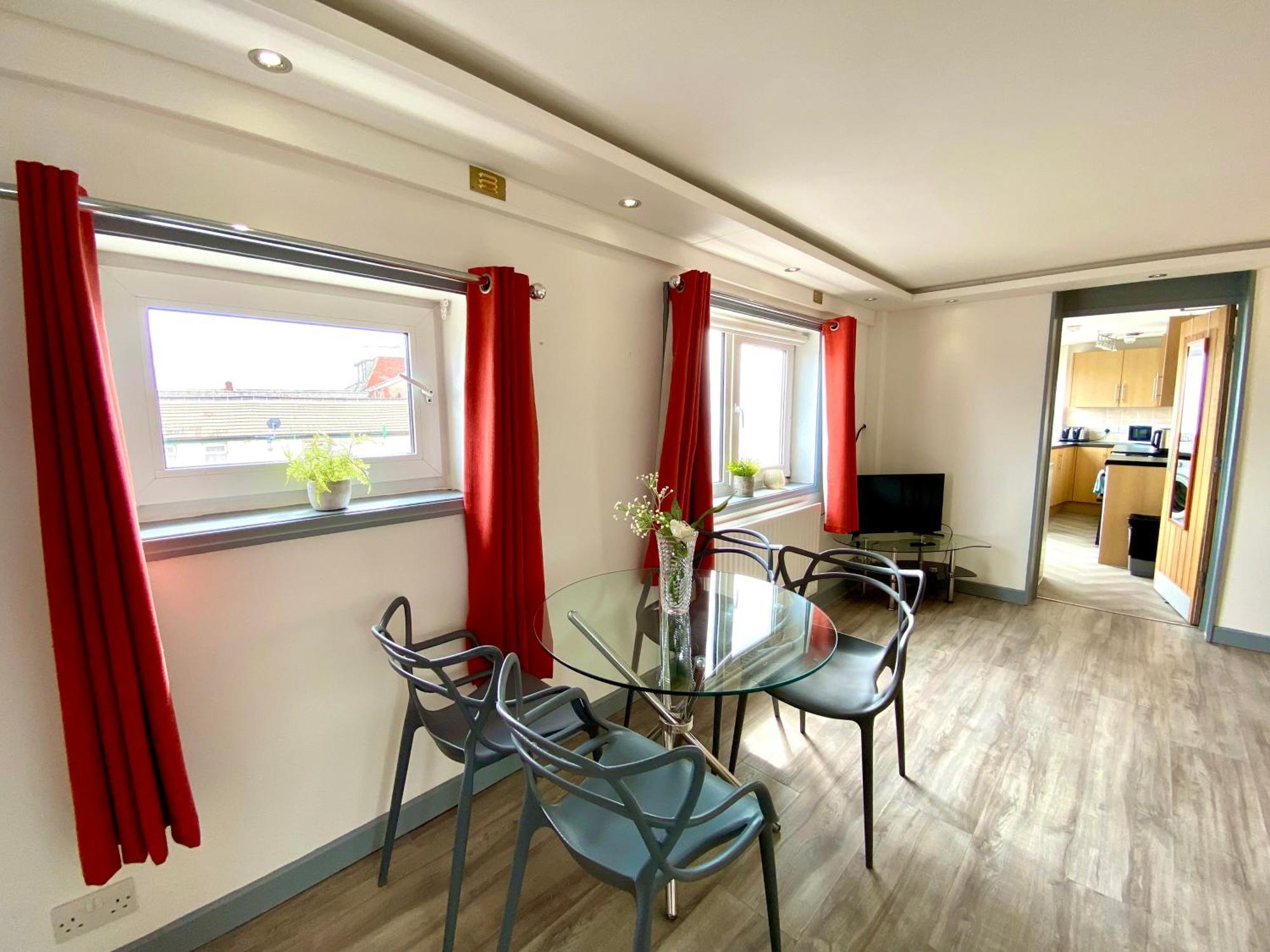 Kennedy House By Blackpool Service Apartments Екстериор снимка