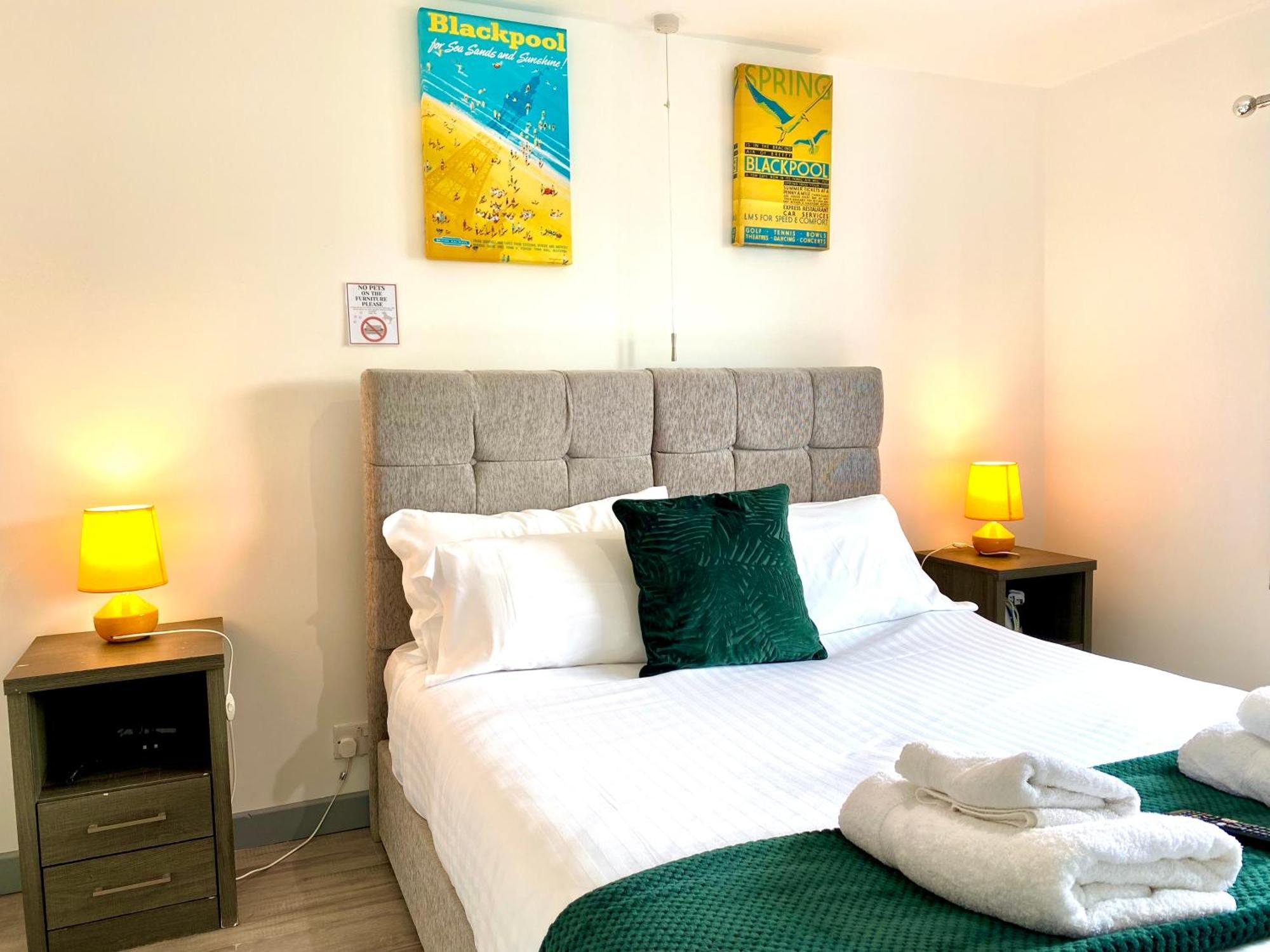 Kennedy House By Blackpool Service Apartments Екстериор снимка